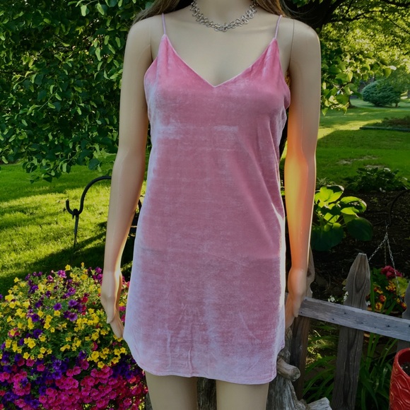 LIGHT PINK VELVET DRESS - Picture 3 of 9